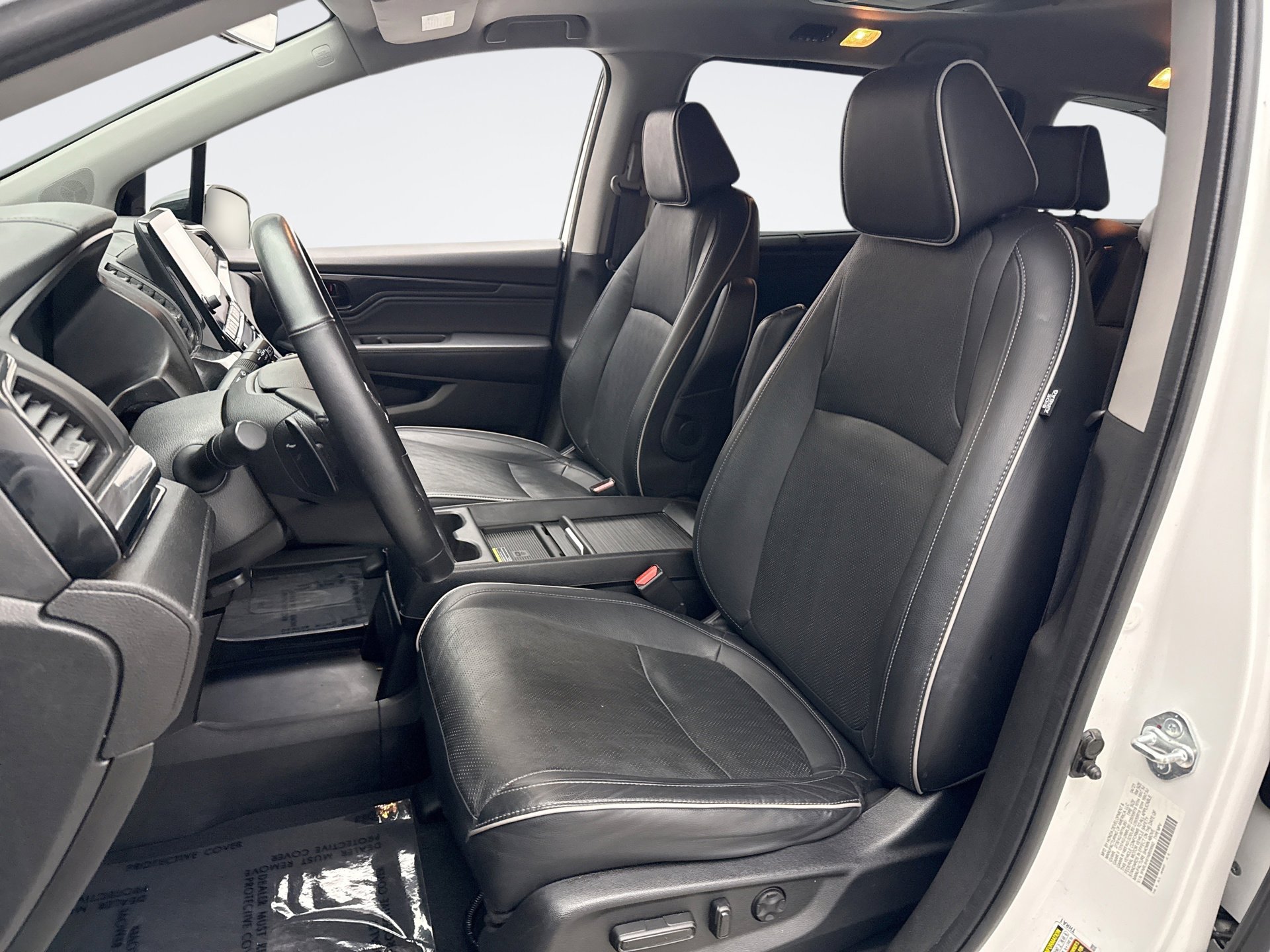 Used 2022 Honda Odyssey Elite image 11