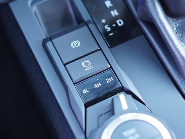 Certified 2025 Toyota Tacoma SR5 image 36