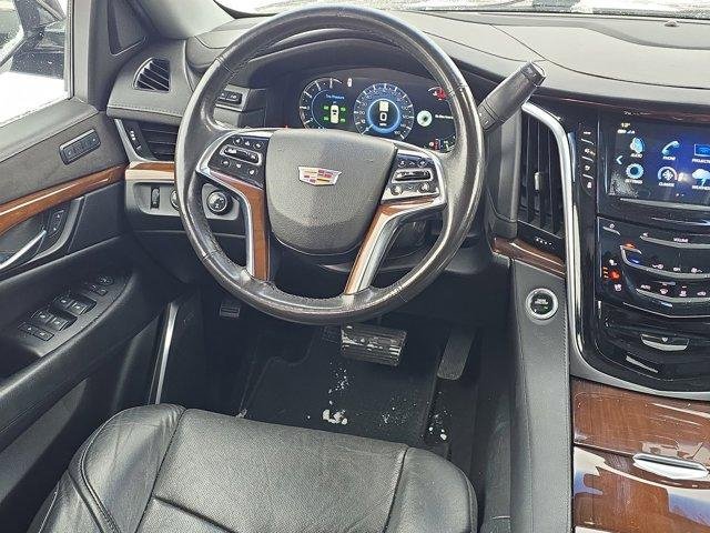 Used 2020 Cadillac Escalade Luxury image 16