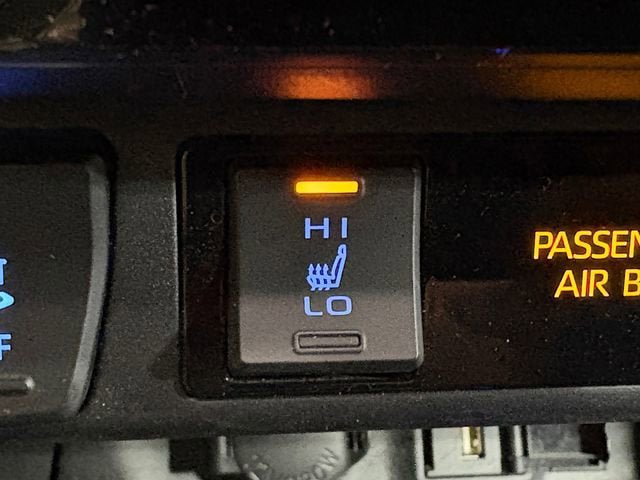 Used 2022 Toyota RAV4 XLE w/ Convenience Package AWD/4WD image 15