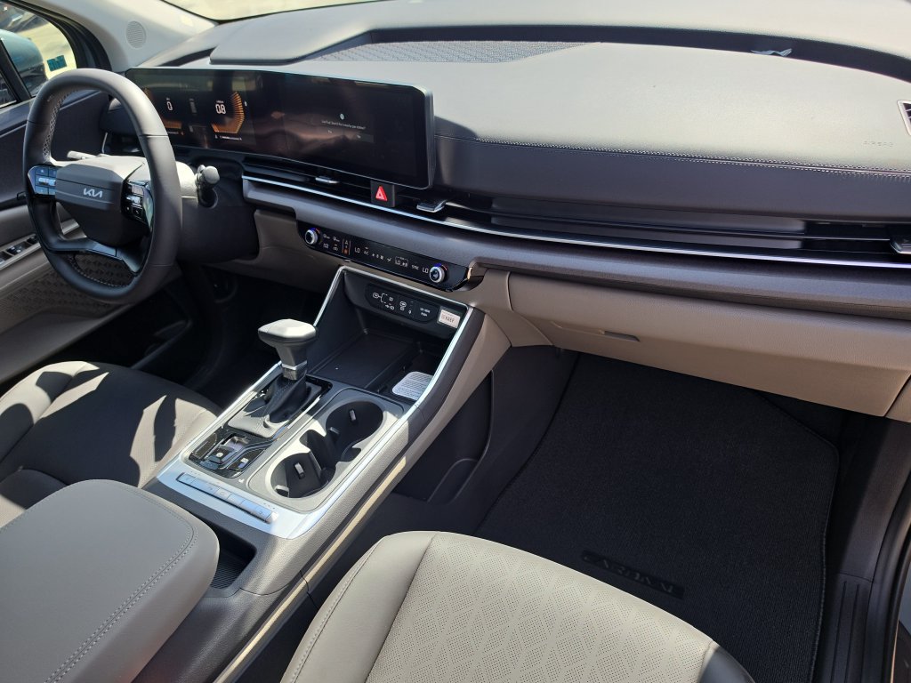 New 2027 Kia Carnival EX FWD image 12