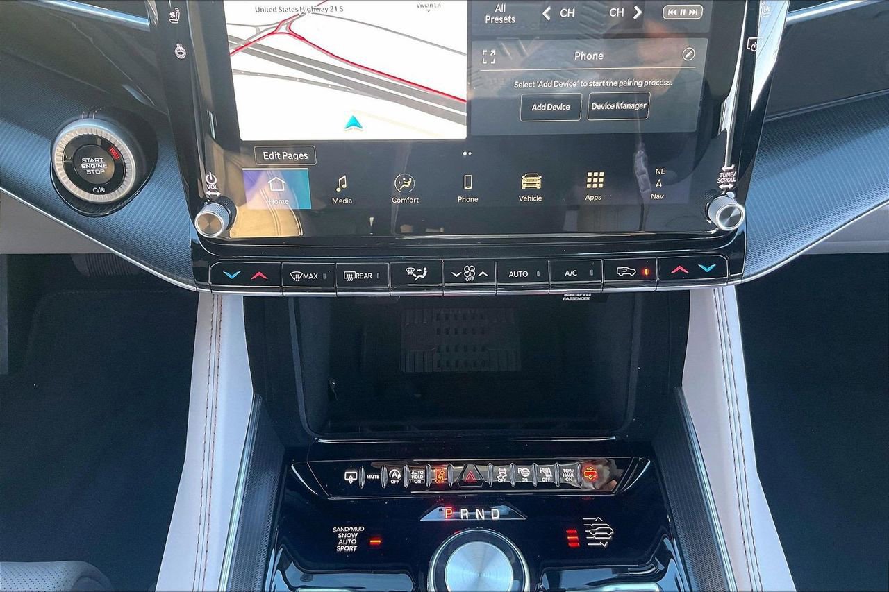 New 2026 Jeep Grand Wagoneer L Summit w/ Premium Group III image 19