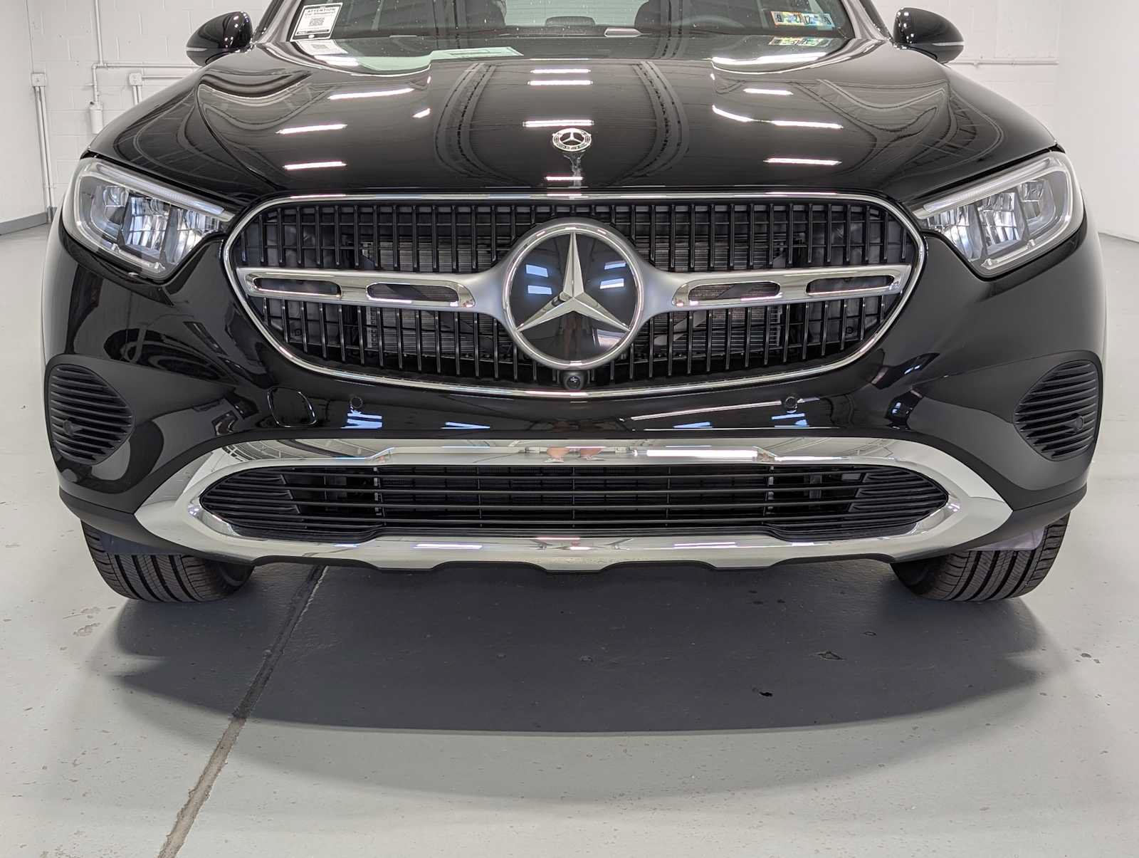 New 2026 Mercedes-Benz GLC 300 4MATIC image 2