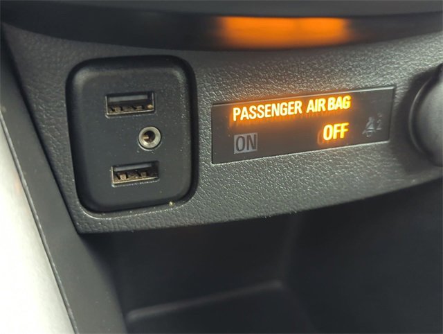 Used 2021 Chevrolet Trax LT w/ LT Convenience Package image 19