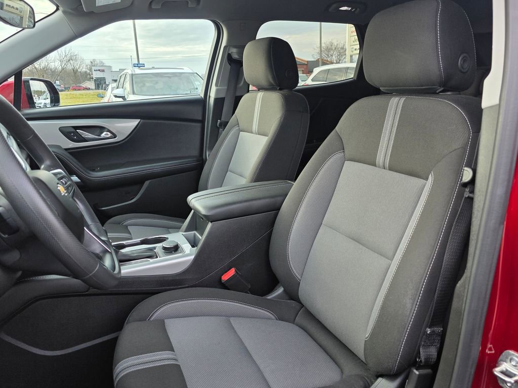 Used 2025 Chevrolet Blazer LT image 10