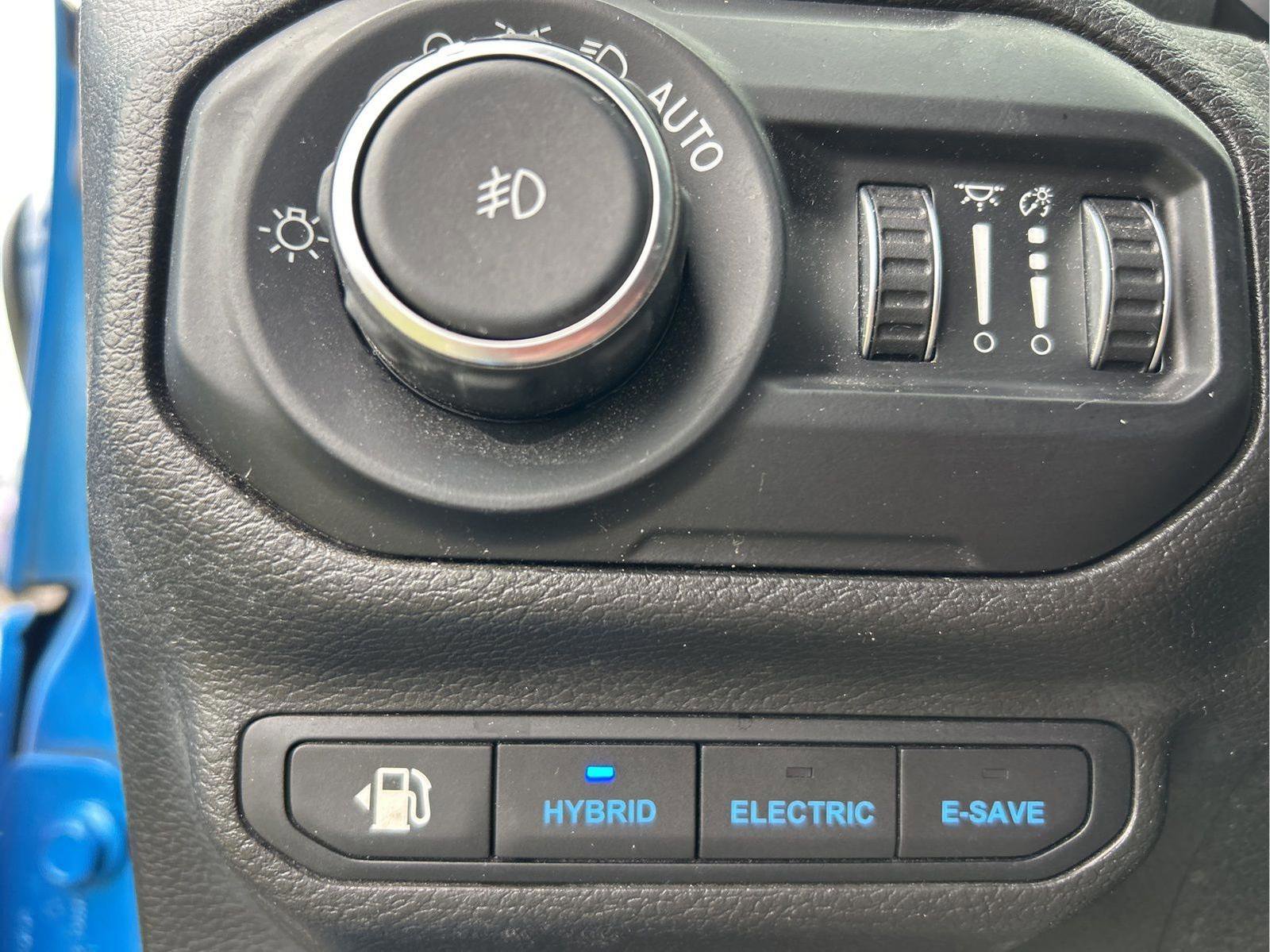 Certified 2021 Jeep Wrangler Unlimited Sahara image 25