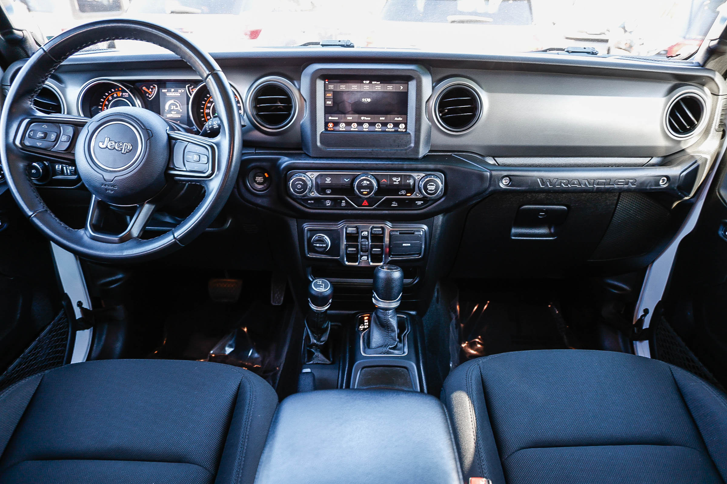 Used 2022 Jeep Wrangler Unlimited Sport AWD/4WD image 6