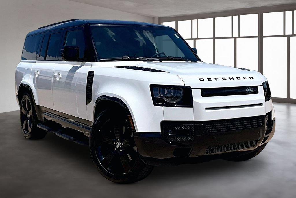 Certified 2025 Land Rover Defender 130 X-Dynamic SE AWD/4WD image 10