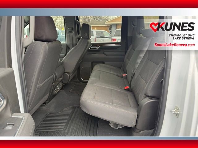 Used 2025 Chevrolet Silverado 2500 LT w/ Convenience Package image 15