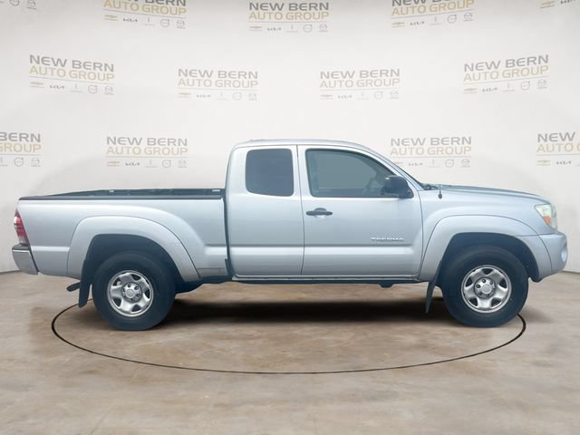 Used 2010 Toyota Tacoma 4x4 Access Cab V6 image 6