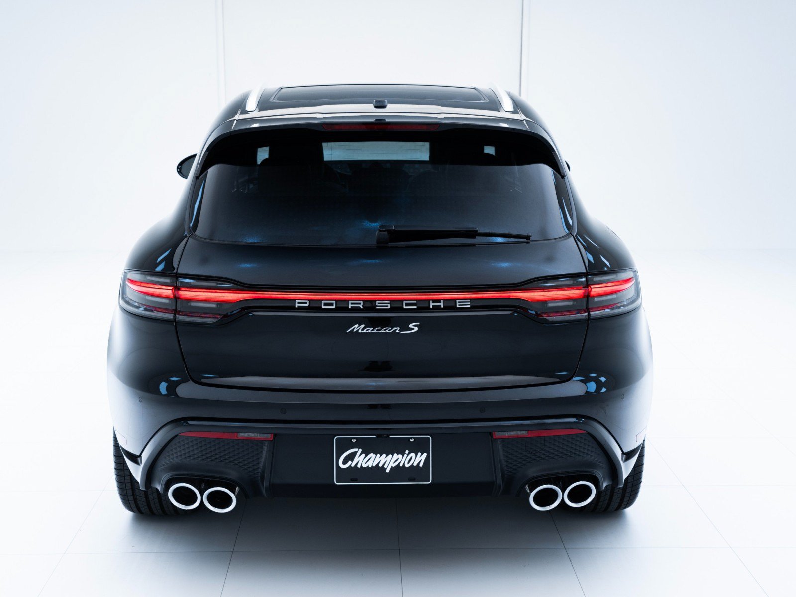 New 2026 Porsche Macan S AWD/4WD image 10