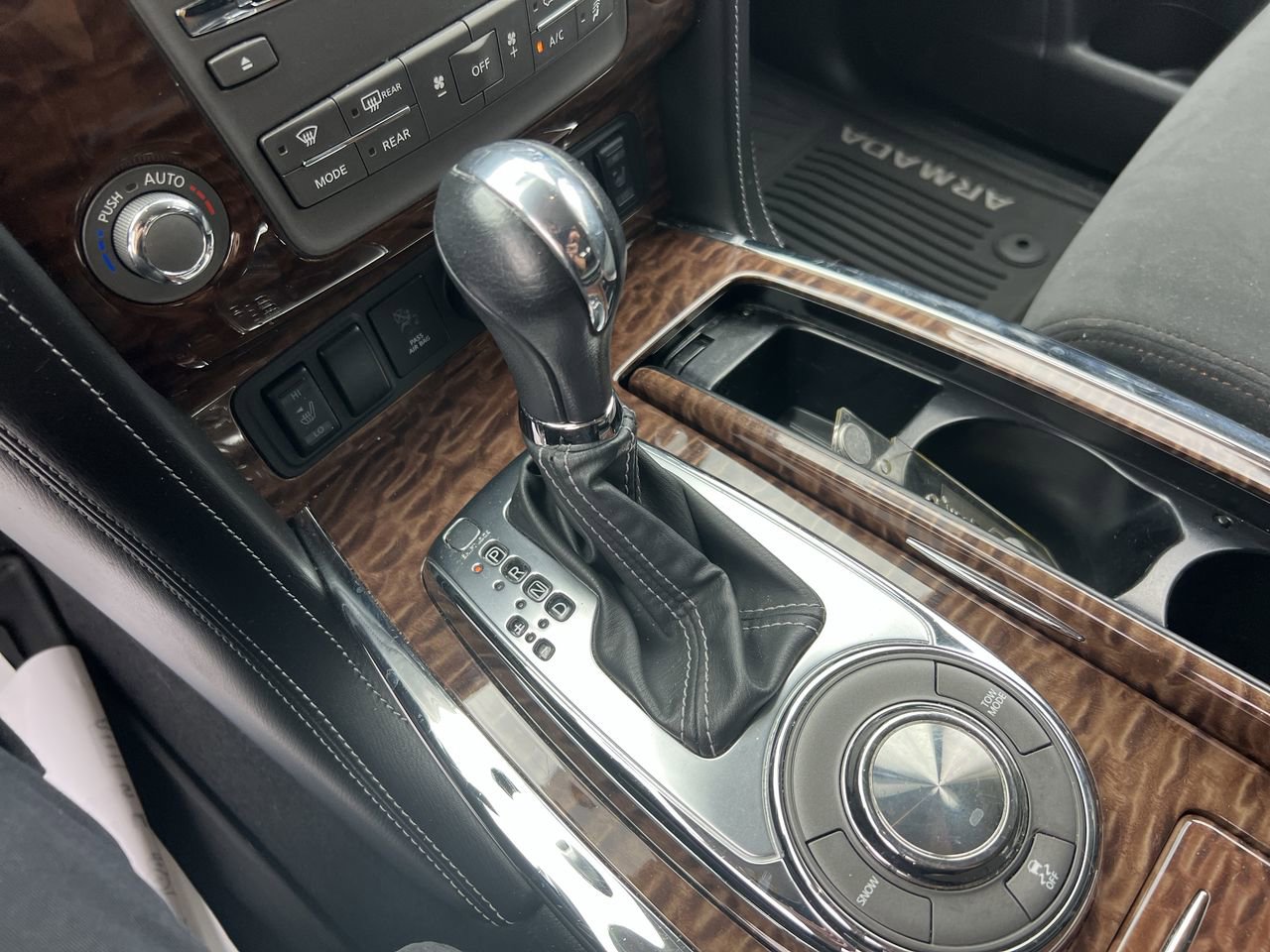 Used 2019 Nissan Armada SV w/ Driver Package RWD image 26