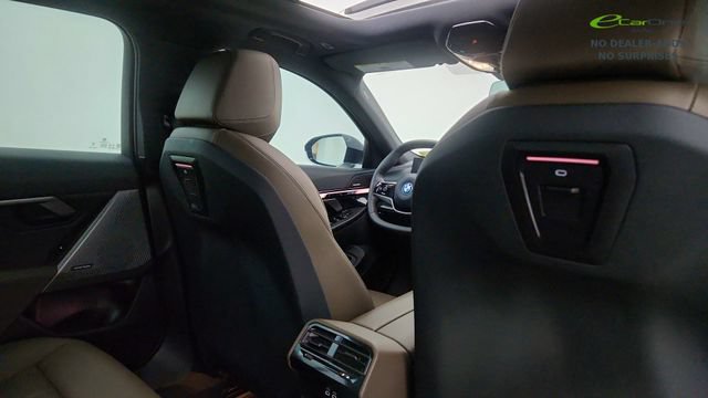 Used 2024 BMW i5 eDrive40i w/ Convenience Package RWD image 28