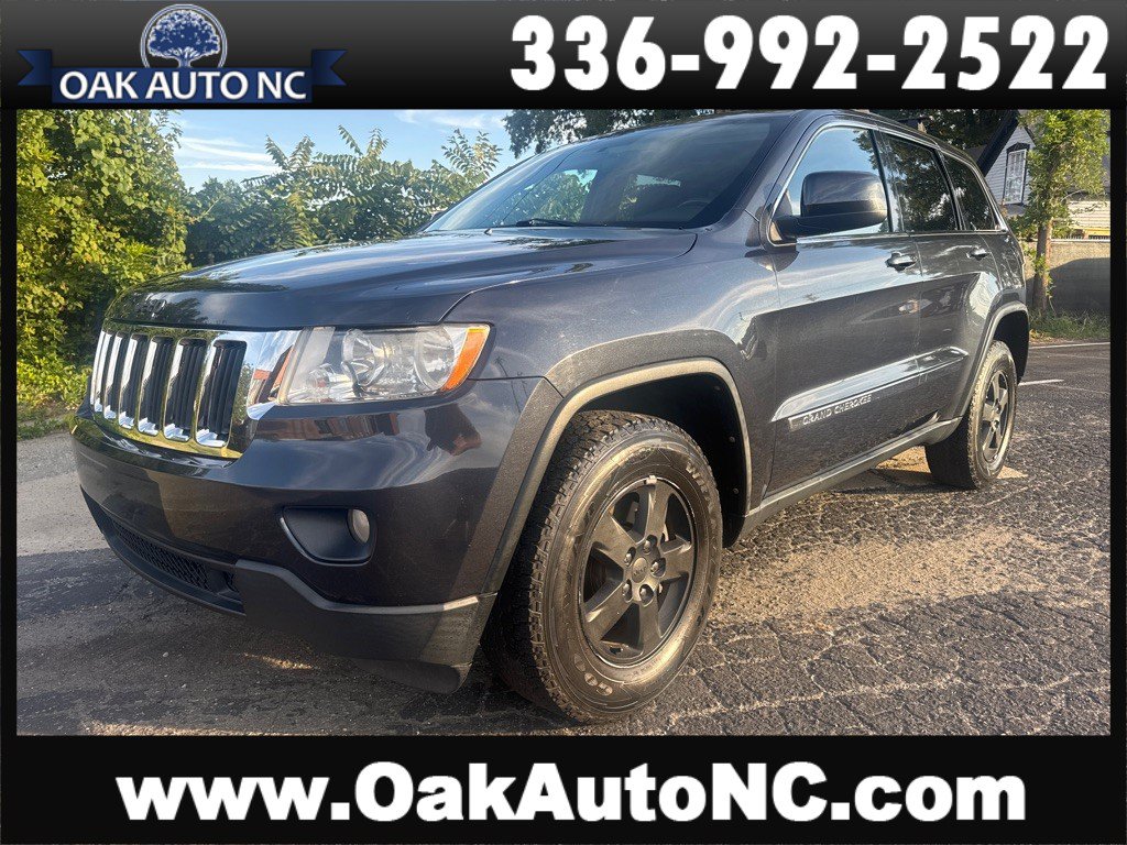 Used 2013 Jeep Grand Cherokee Laredo w/ Laredo E Group AWD/4WD image 1
