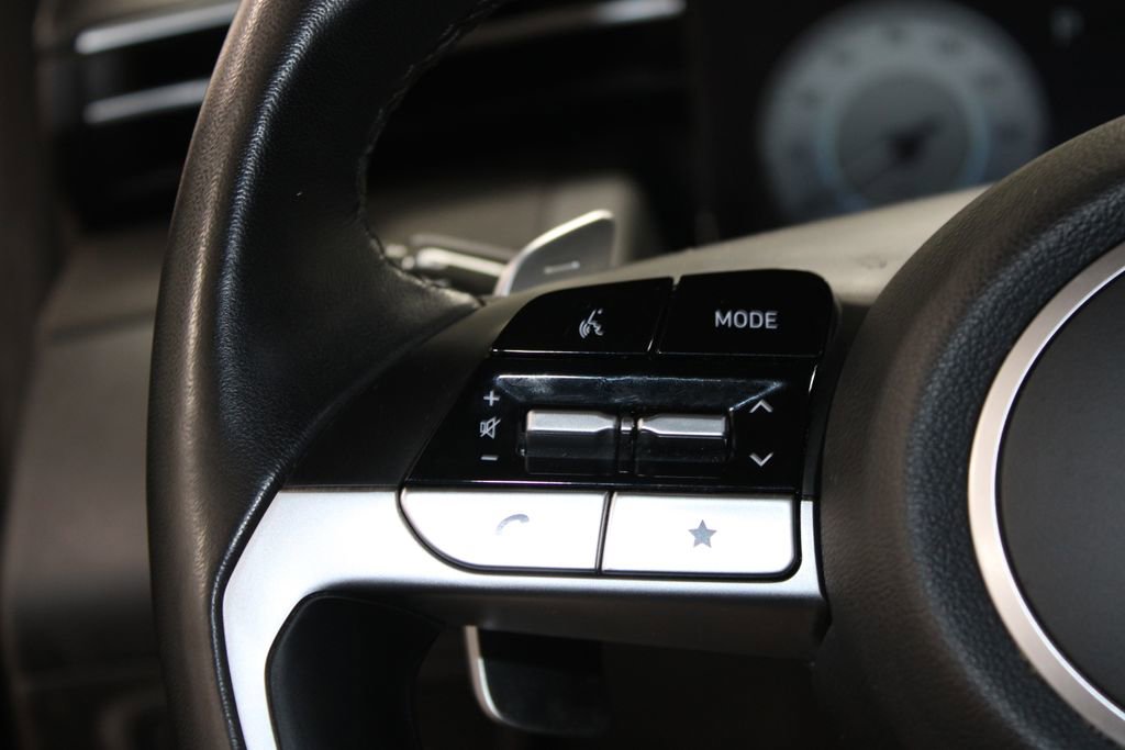 Used 2024 Hyundai Tucson Limited image 31