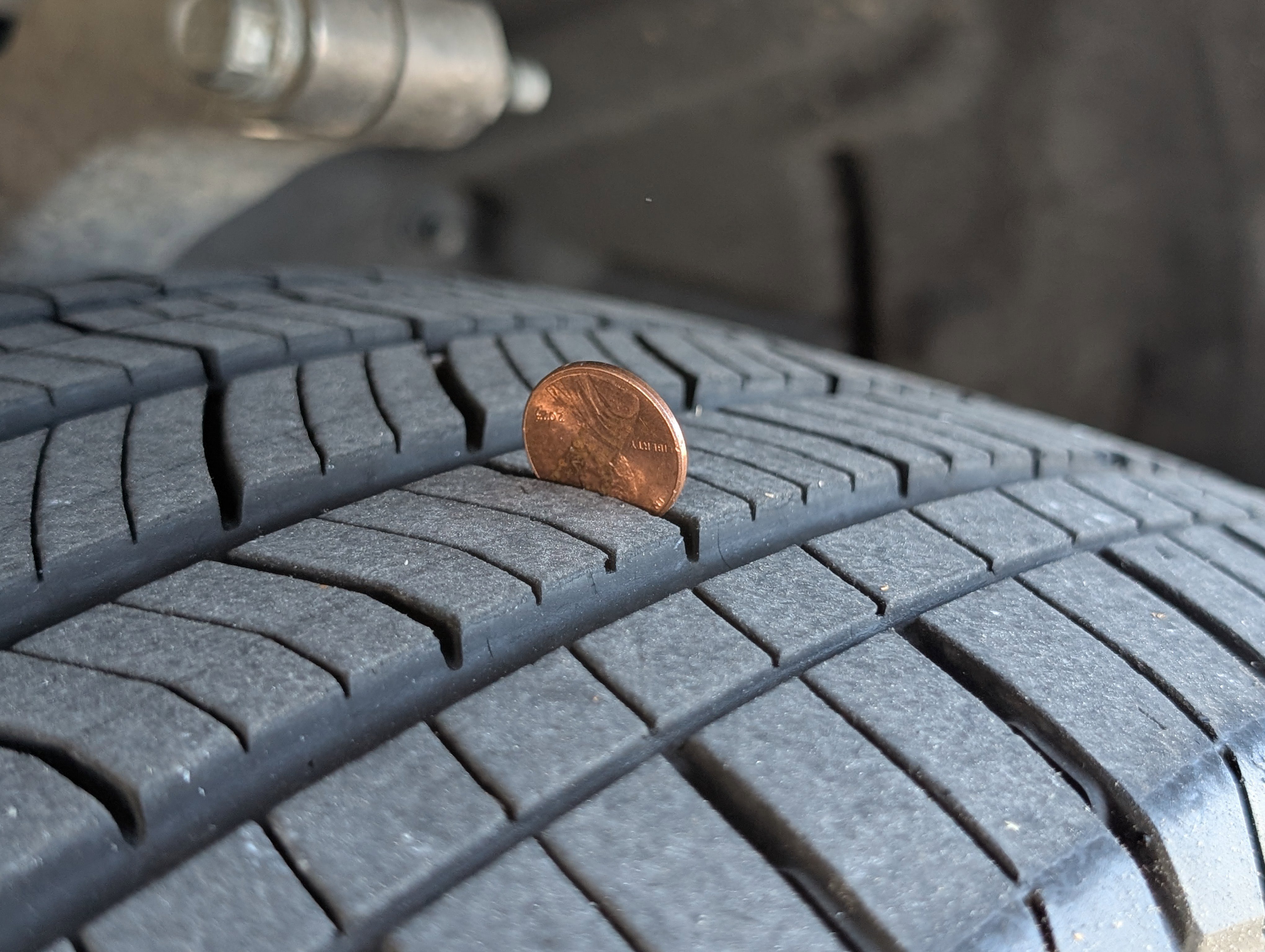 Used 2023 Jeep Grand Cherokee L Laredo RWD image 27