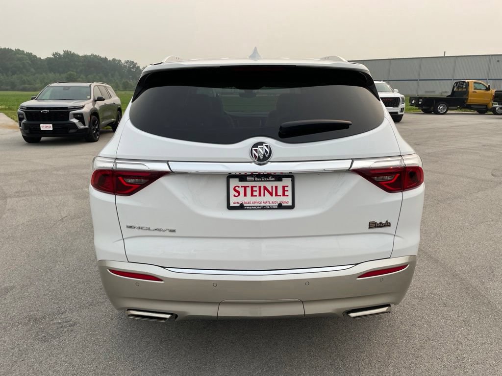 Used 2024 Buick Enclave Premium w/ Experience Buick Package FWD image 6