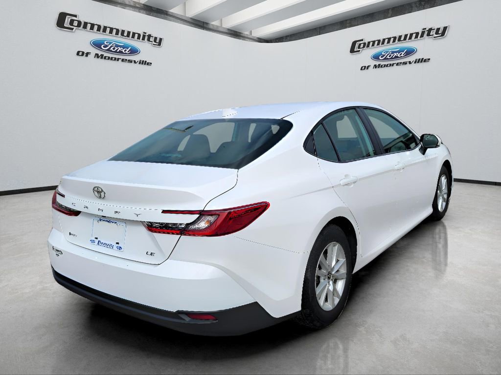 Used 2025 Toyota Camry LE image 8