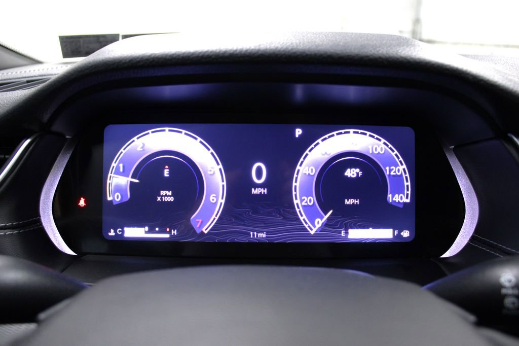 New 2025 Jeep Grand Cherokee Altitude image 10