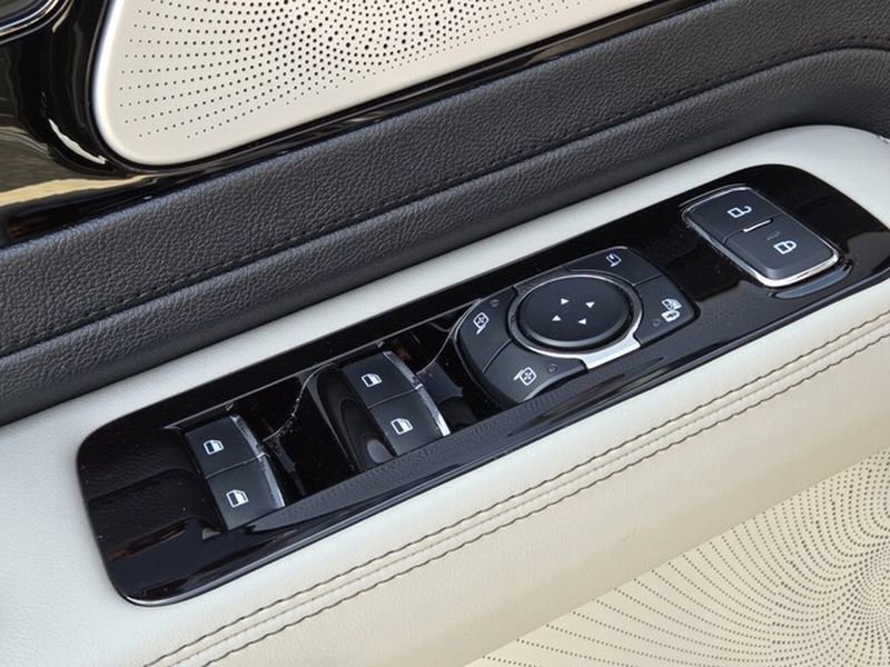 Used 2026 Lincoln Aviator Reserve image 39