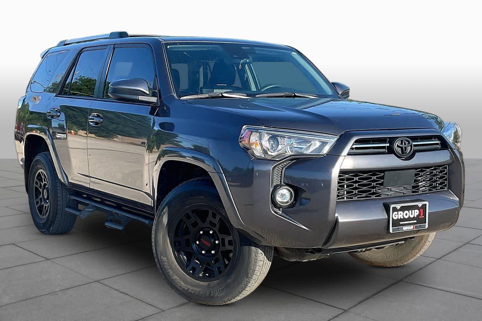 Used 2023 Toyota 4Runner SR5 AWD/4WD image 3