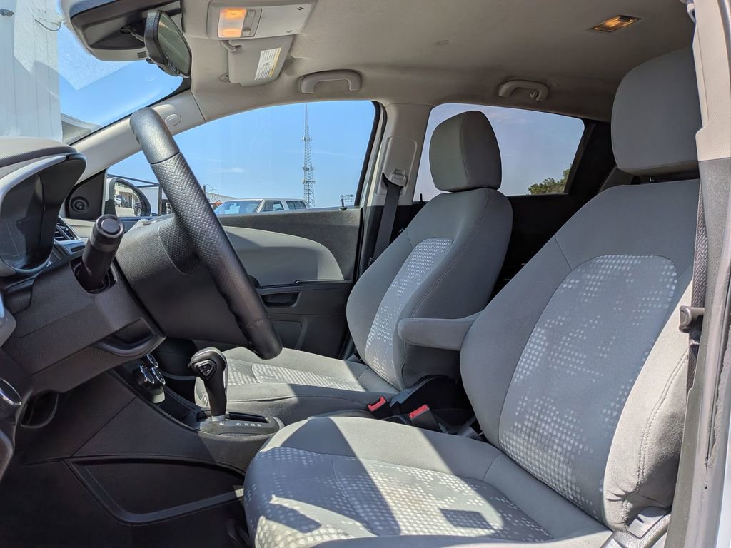 Used 2020 Chevrolet Sonic LT FWD image 14