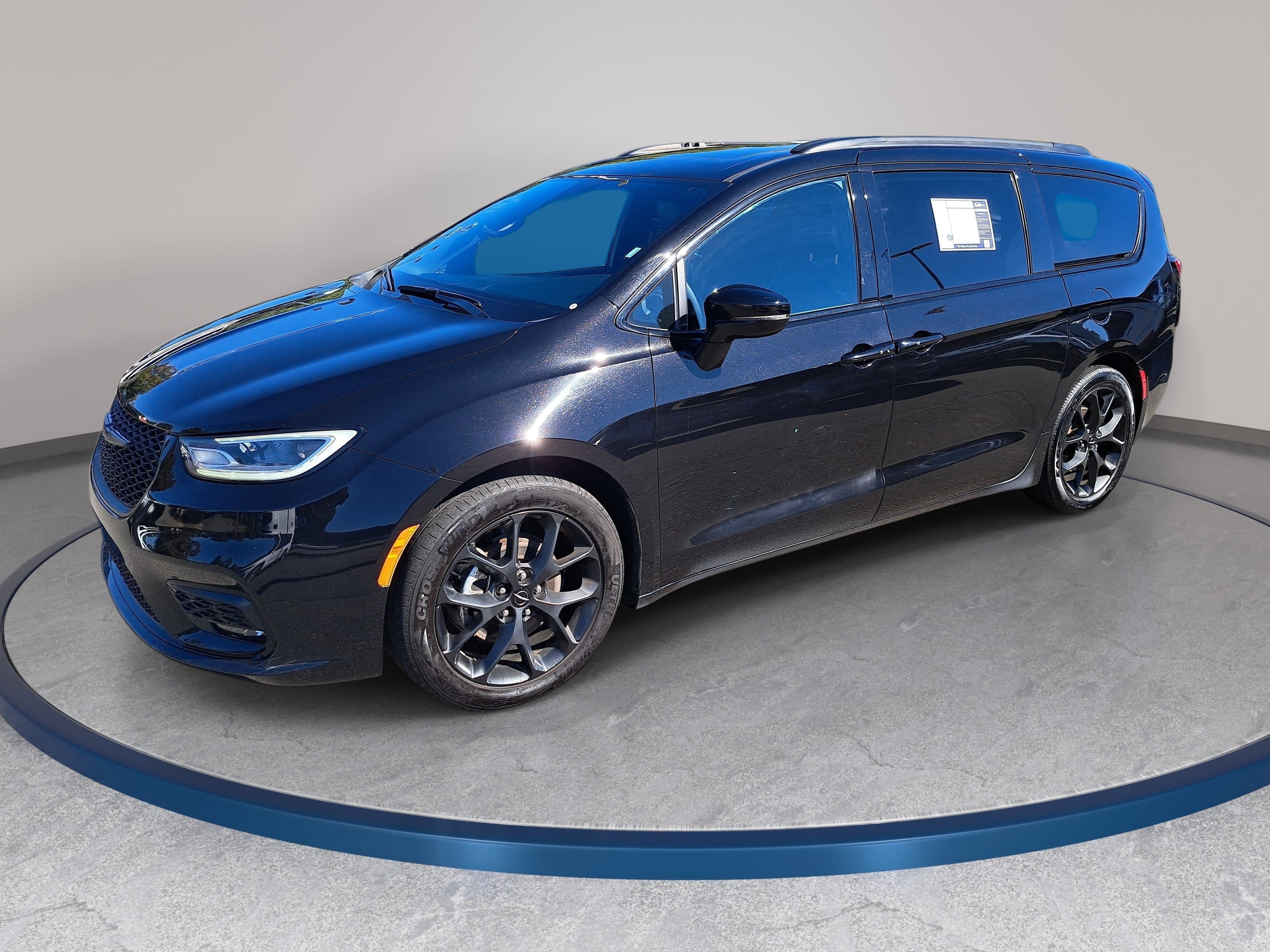 Used 2025 Chrysler Pacifica Limited