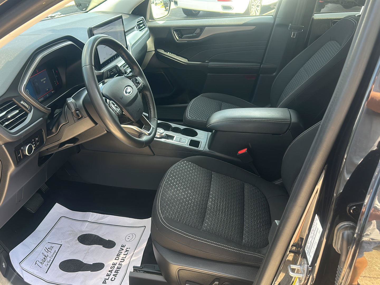 Used 2023 Ford Escape Active w/ Tech Pack #1 AWD/4WD image 19