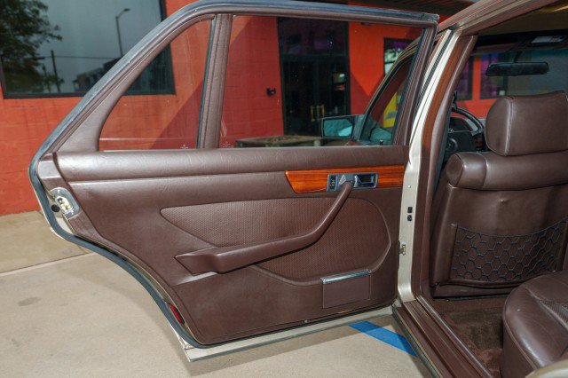 Used 1986 Mercedes-Benz 420 SEL image 30