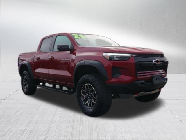 Used 2024 Chevrolet Colorado ZR2 w/ Technology Package image 10