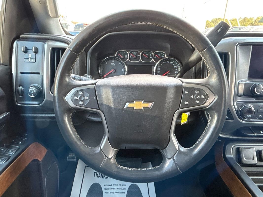 Used 2016 Chevrolet Silverado 2500 LTZ image 39
