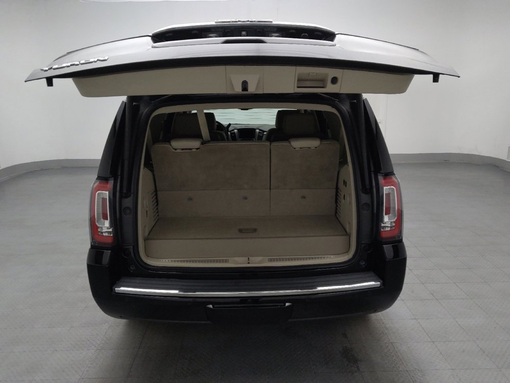 Used 2015 GMC Yukon Denali w/ Touring Package AWD/4WD image 29