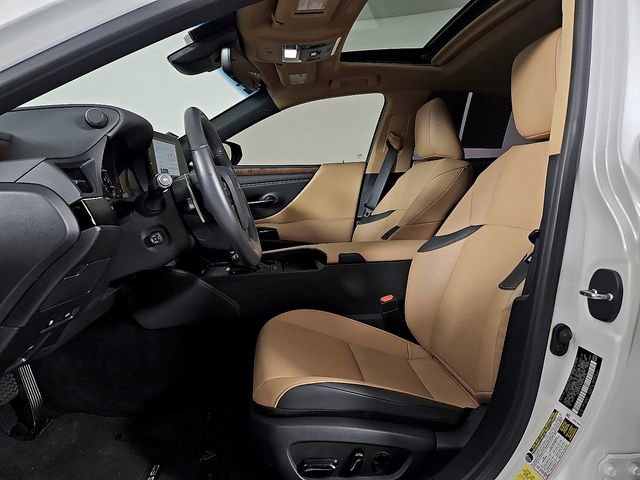 Used 2024 Lexus ES 300h w/ Premium Package image 15