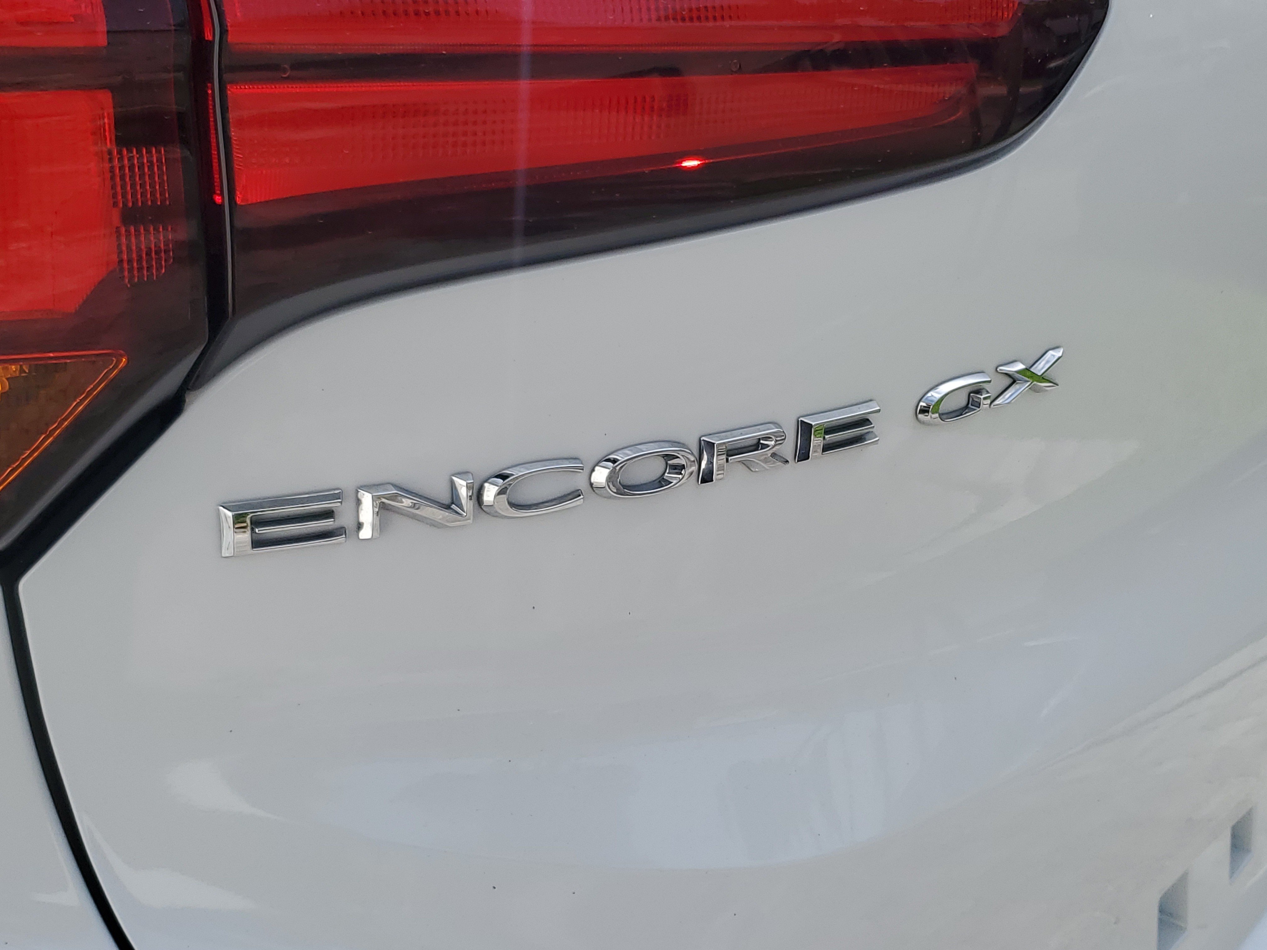 Used 2023 Buick Encore GX Select w/ Sport Touring Package FWD image 8