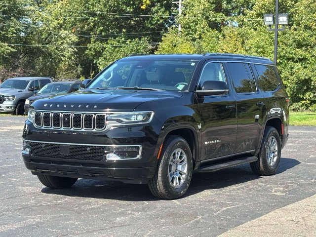 Used 2023 Jeep Wagoneer 4WD w/ Convenience Group I image 35