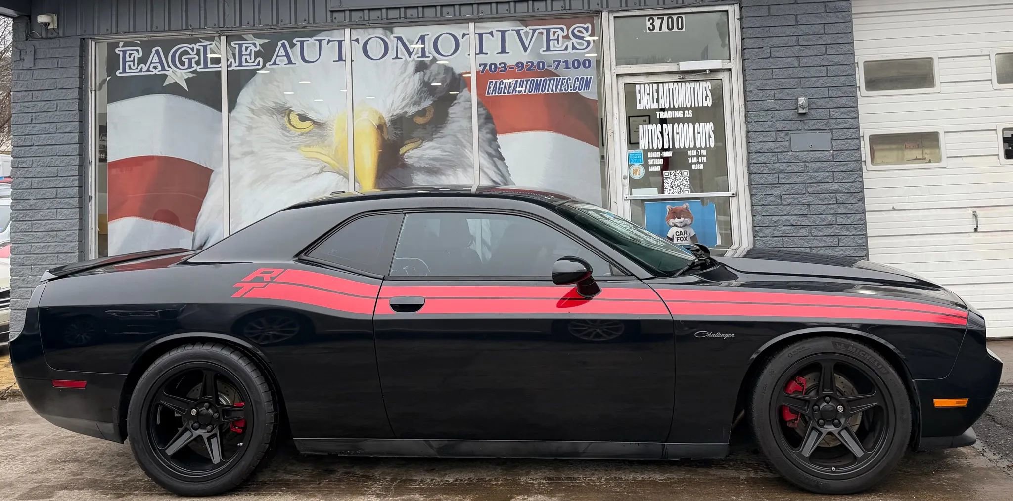 Used 2013 Dodge Challenger R/T image 2