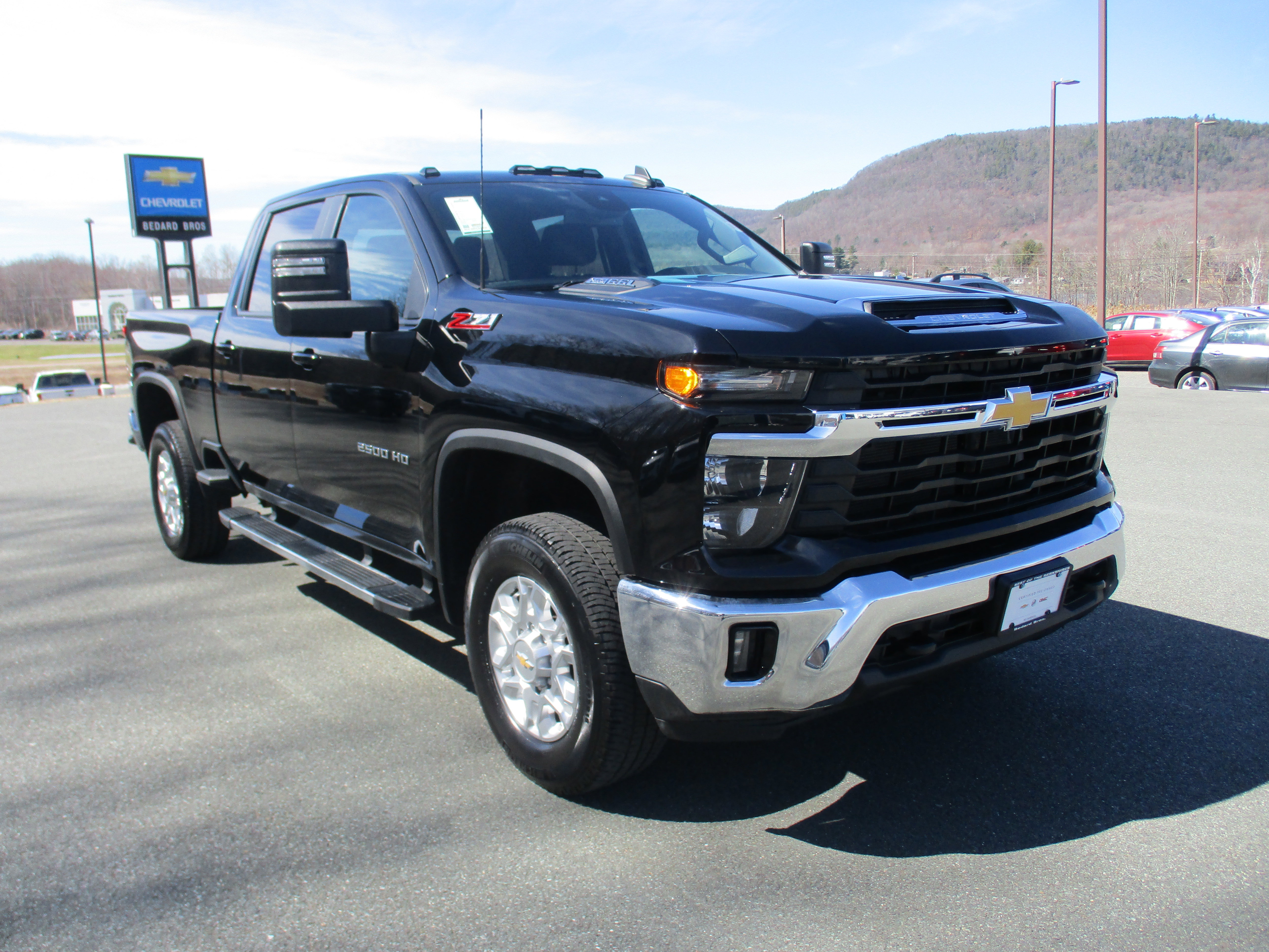 Certified 2024 Chevrolet Silverado 2500 LT image 3