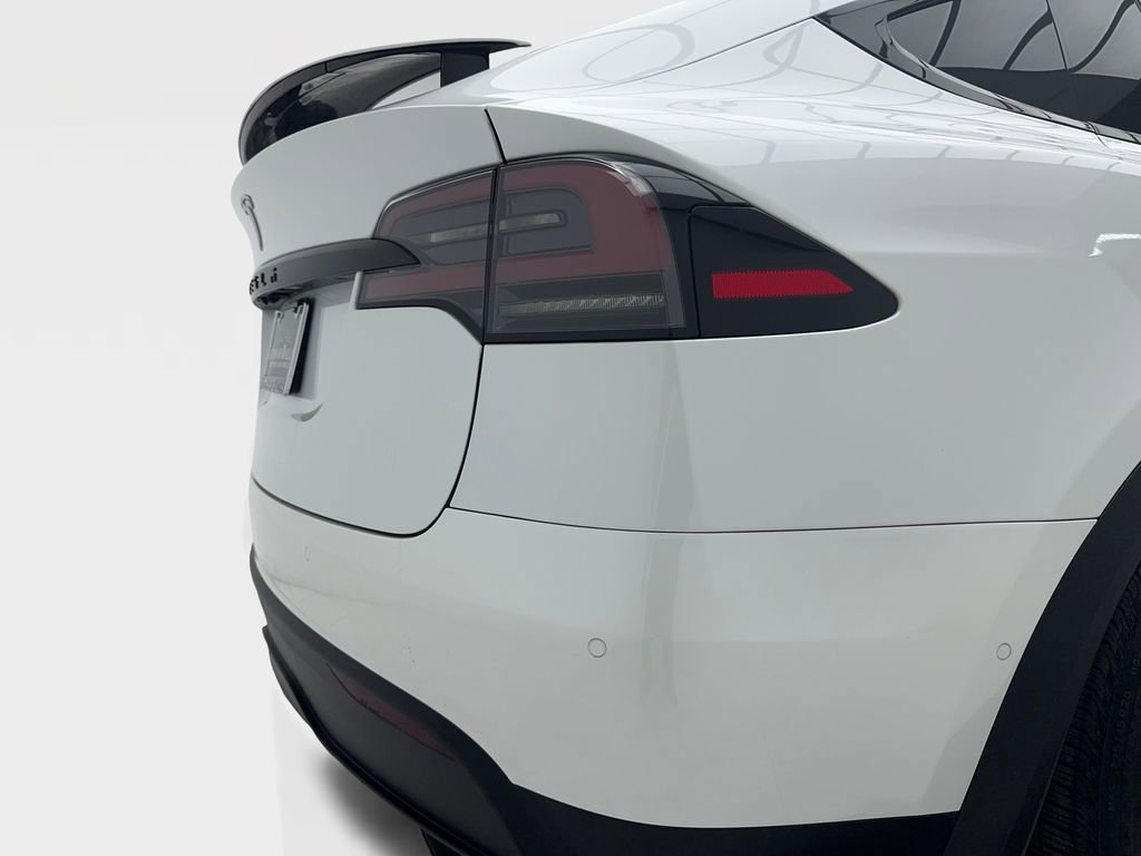 Used 2022 Tesla Model X Plaid image 12