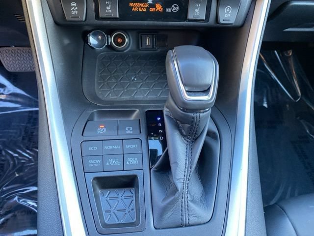 Used 2022 Toyota RAV4 XLE Premium AWD/4WD image 35