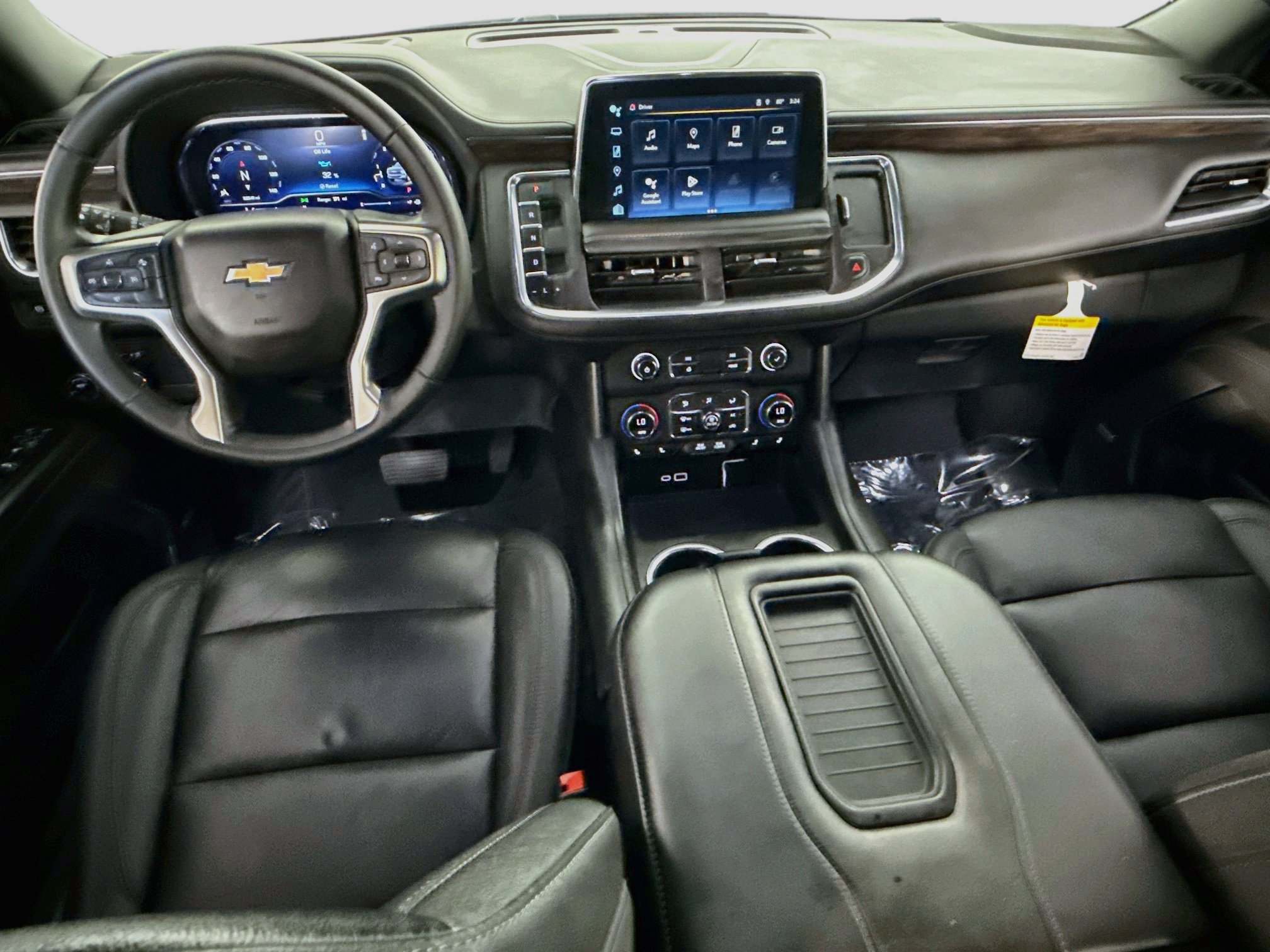 Used 2024 Chevrolet Suburban LT RWD image 25