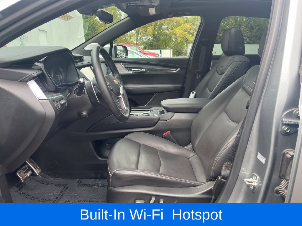 Used 2025 Cadillac XT5 Sportv w/ Technology Package AWD/4WD image 11