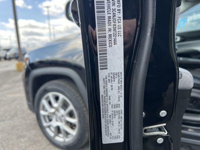 Used 2022 Jeep Compass Latitude w/ Sun and Sound Group AWD/4WD image 26