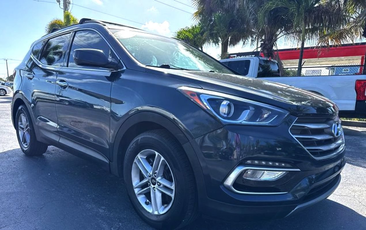 Used 2017 Hyundai Santa Fe Sport FWD image 7
