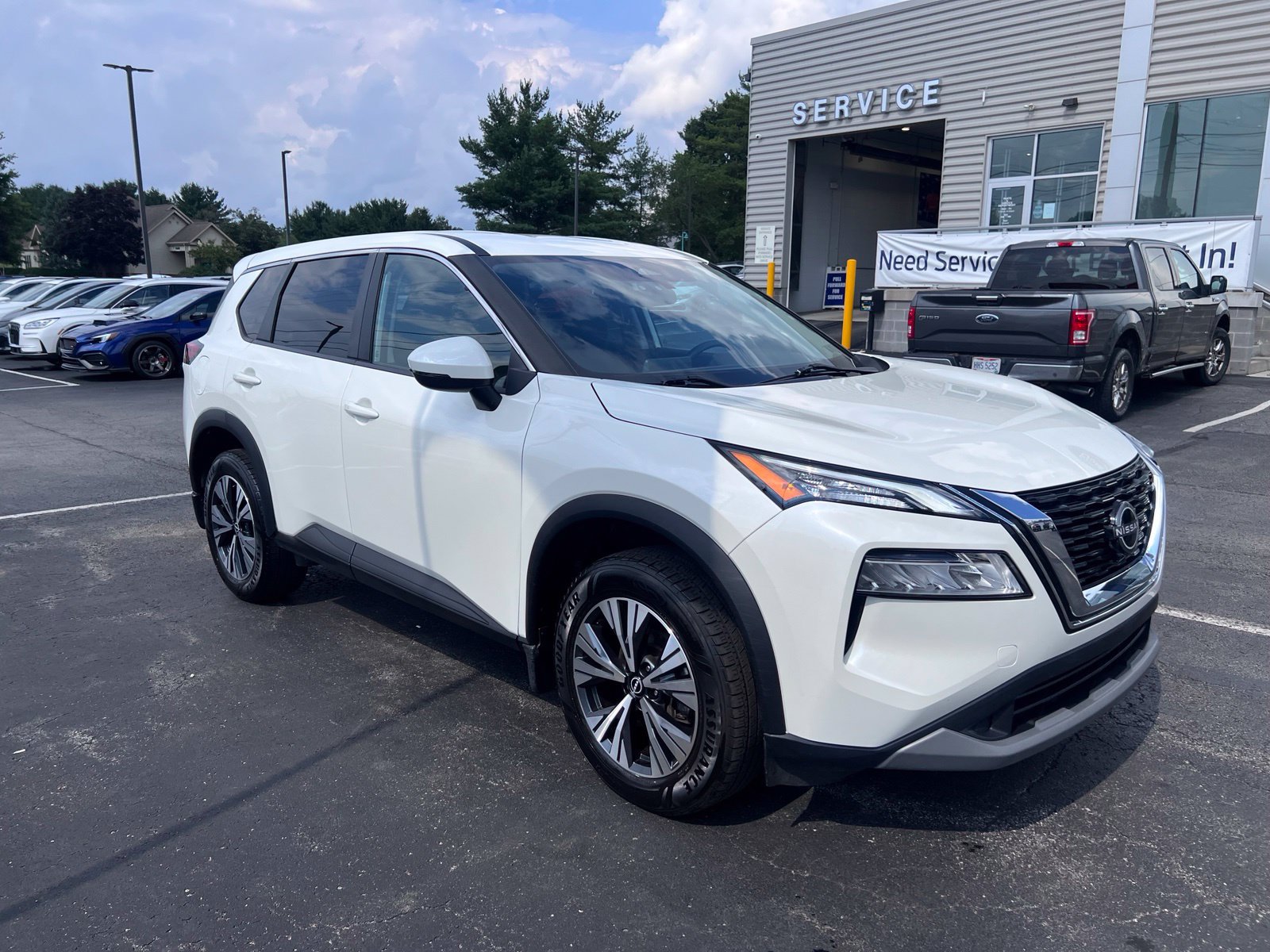 Used 2022 Nissan Rogue SV AWD/4WD image 8