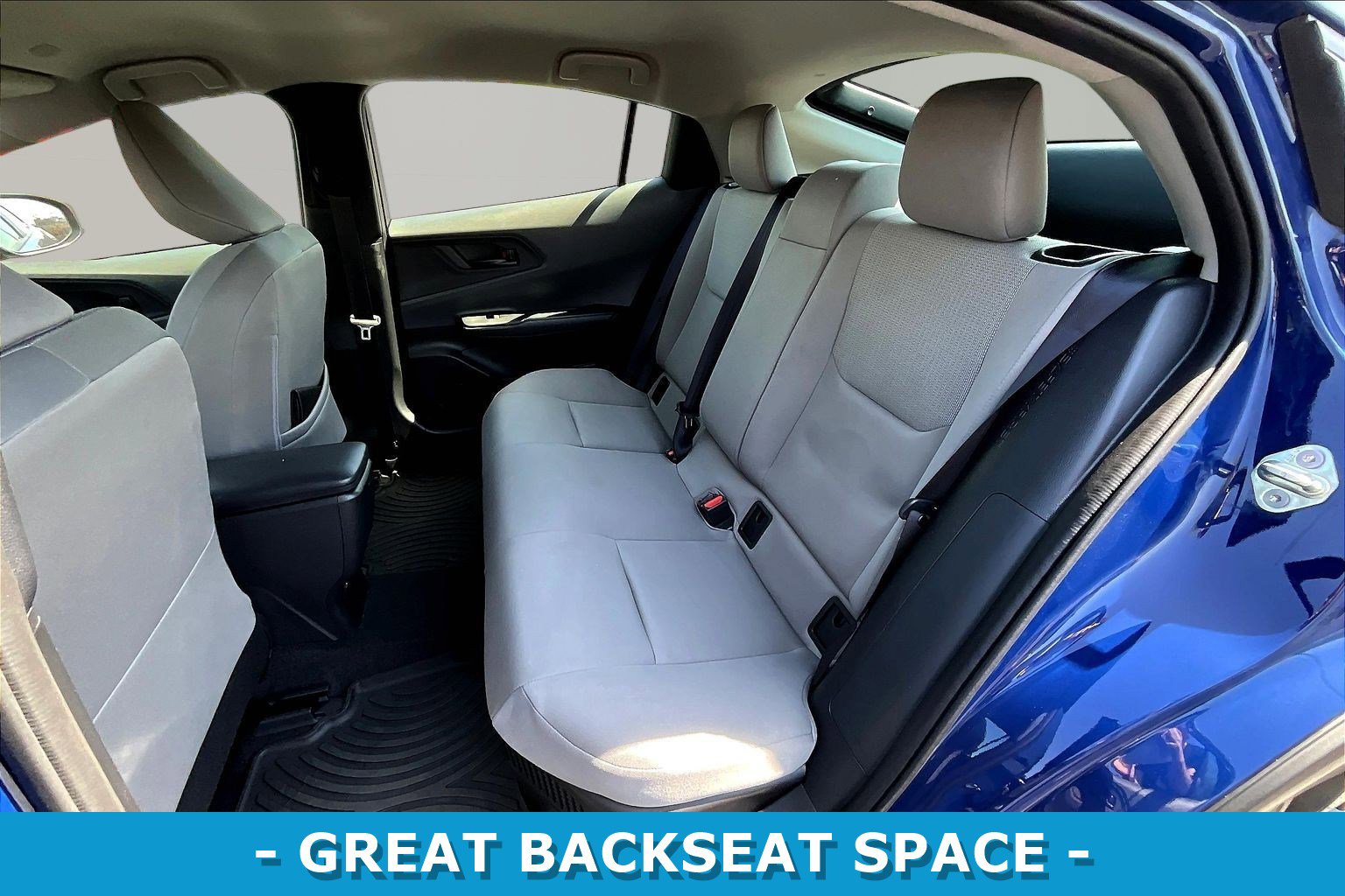 Used 2025 Toyota Prius LE FWD image 22