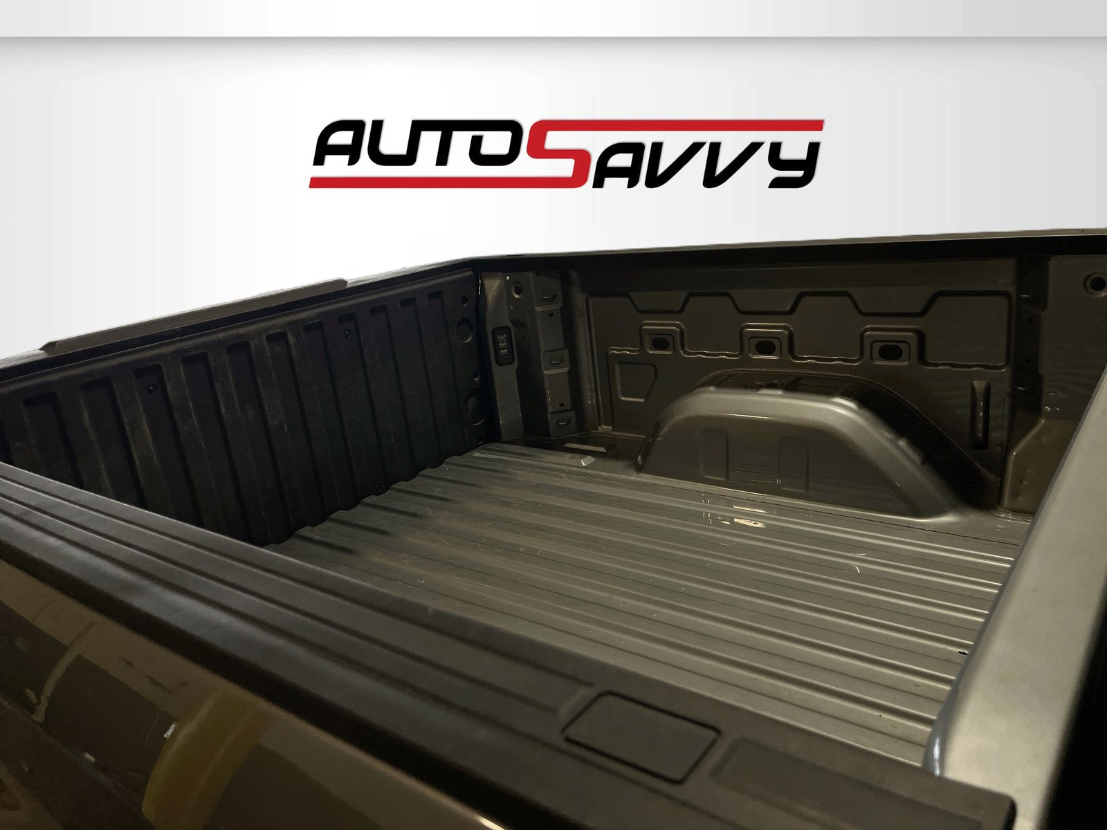 Used 2025 Chevrolet Silverado 1500 Custom AWD/4WD image 23
