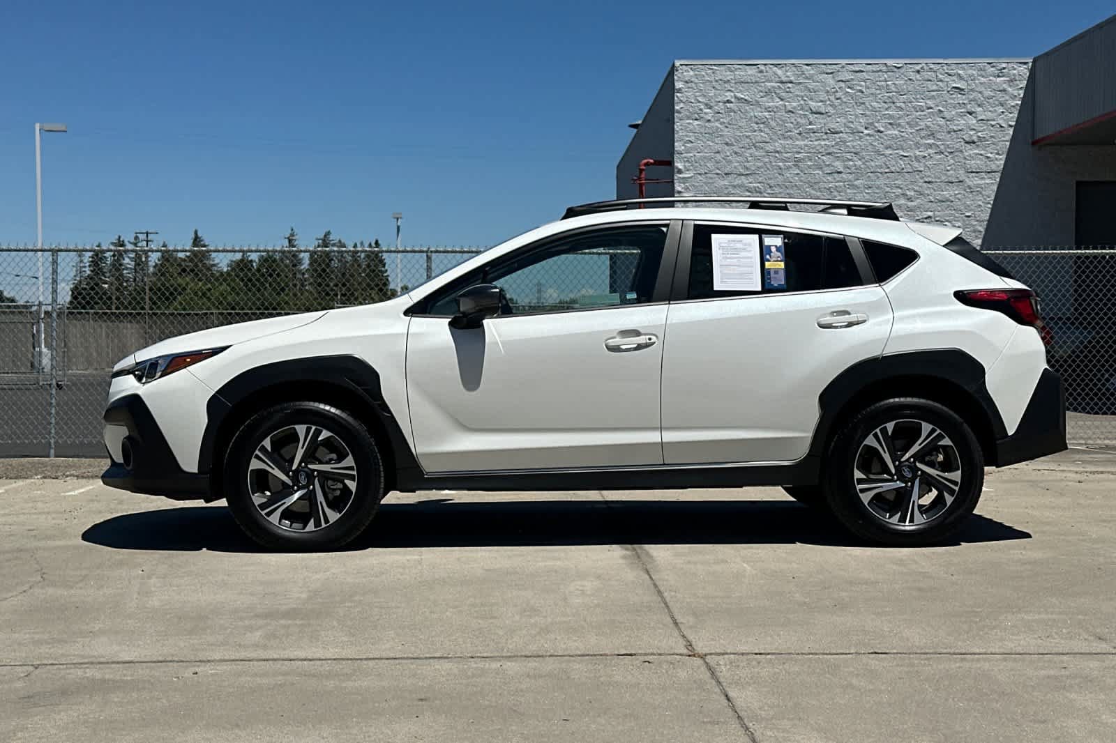 Used 2026 Subaru Crosstrek 2.5i Premium AWD/4WD image 6