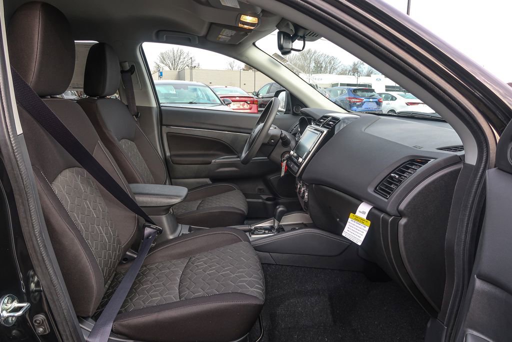 New 2026 Mitsubishi Outlander Sport ES image 17