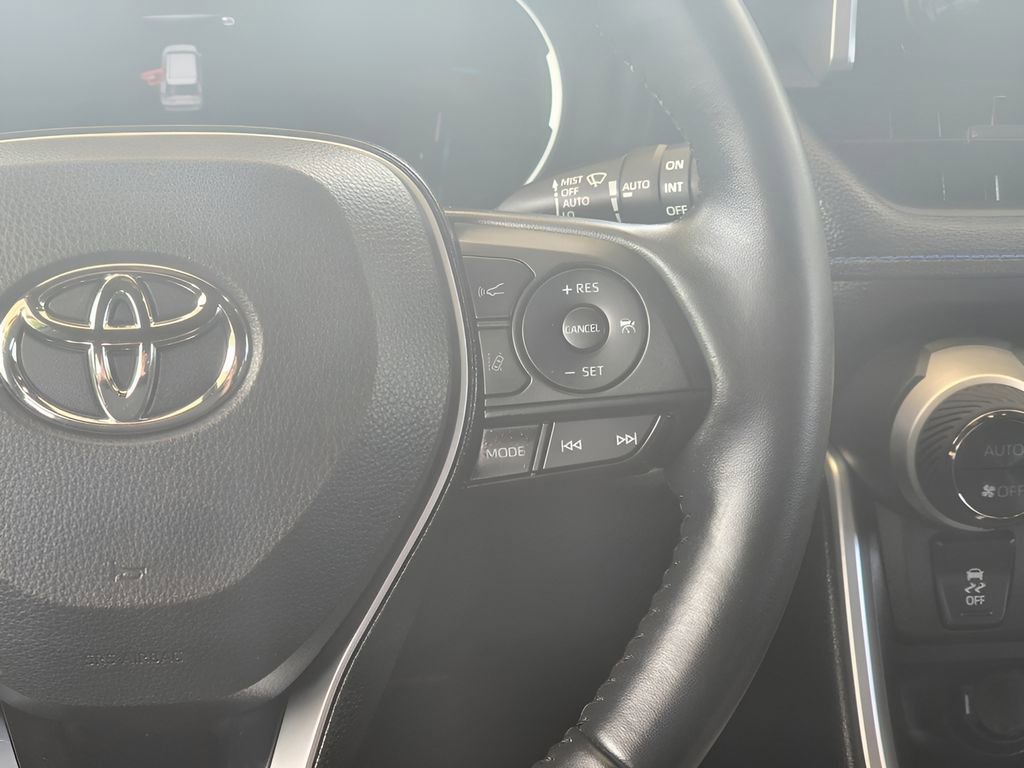Used 2023 Toyota RAV4 SE w/ Convenience Package AWD/4WD image 24