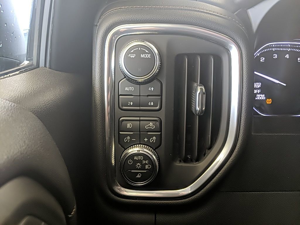 Used 2021 GMC Sierra 1500 AT4 image 25